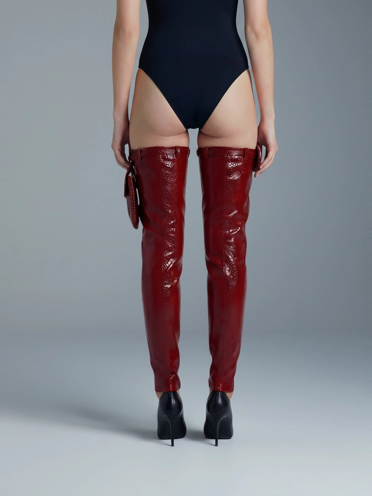 Lara Rouge Croco, vue de dos