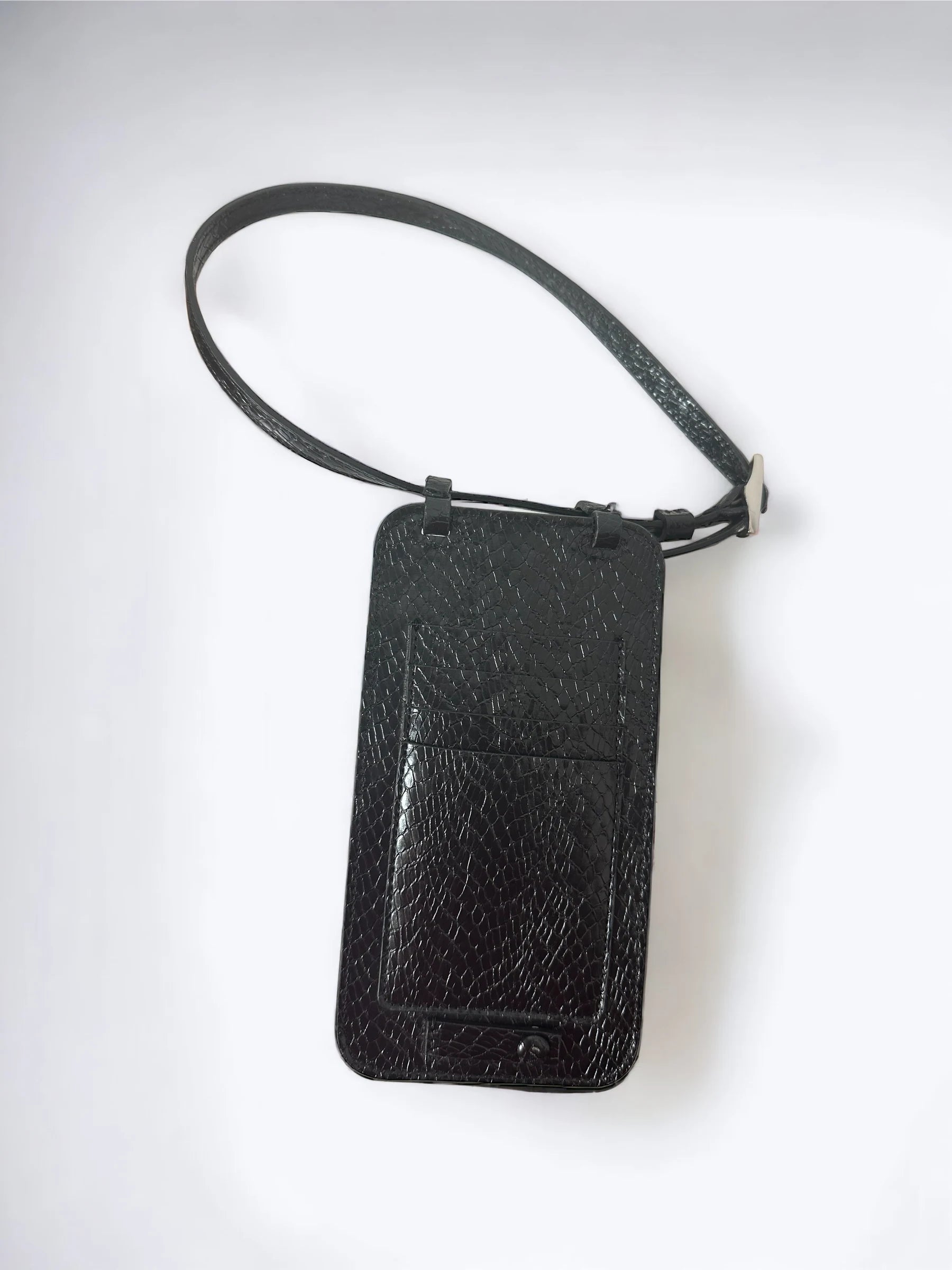 Pochette téléphone de LARA NOIR CROCO, vue de face